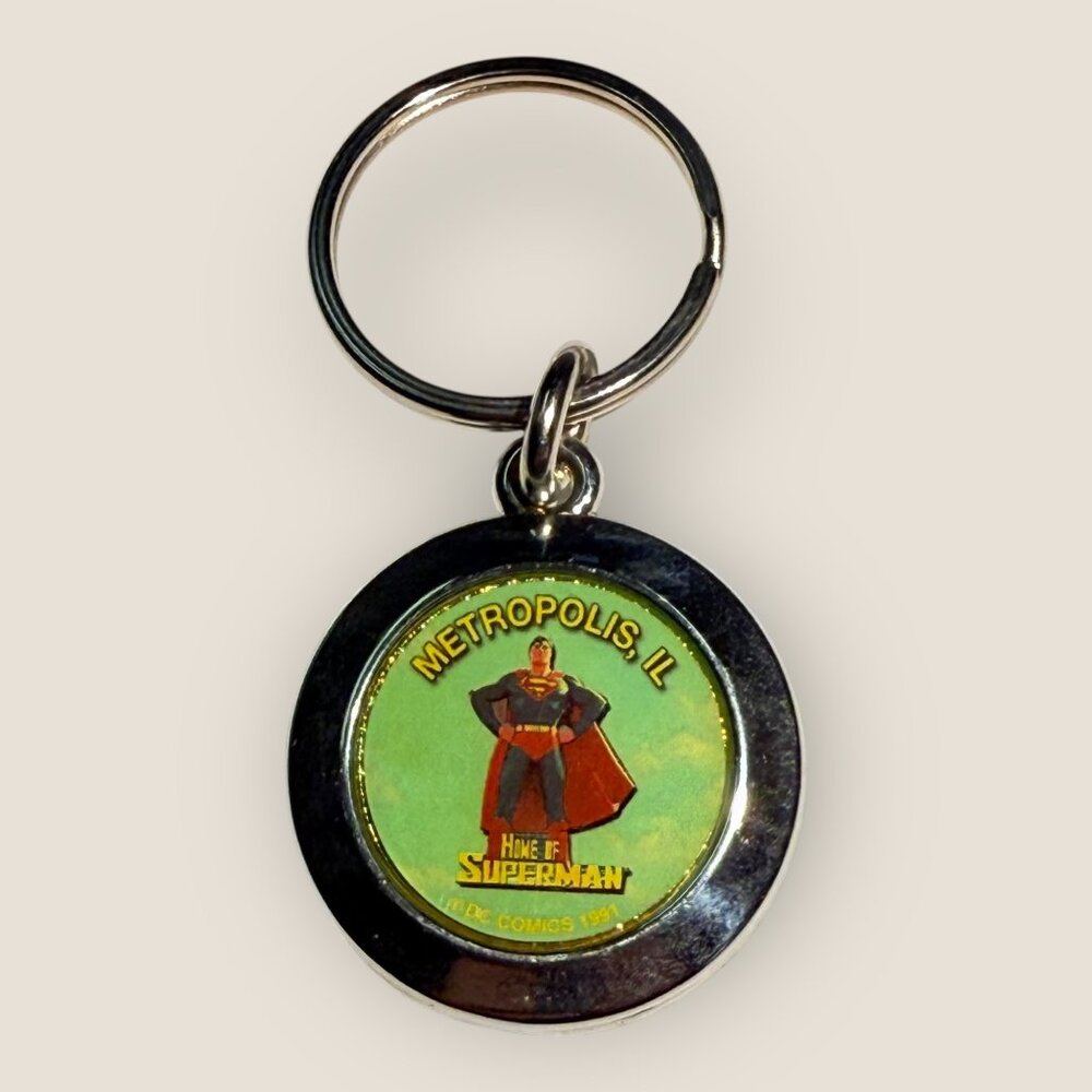 Metropolis IL Superman Keychain Keyring Silver-tone Round Metal Home Of Superman